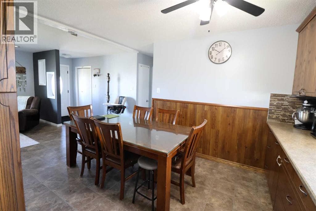 4726 57 ave photo 4