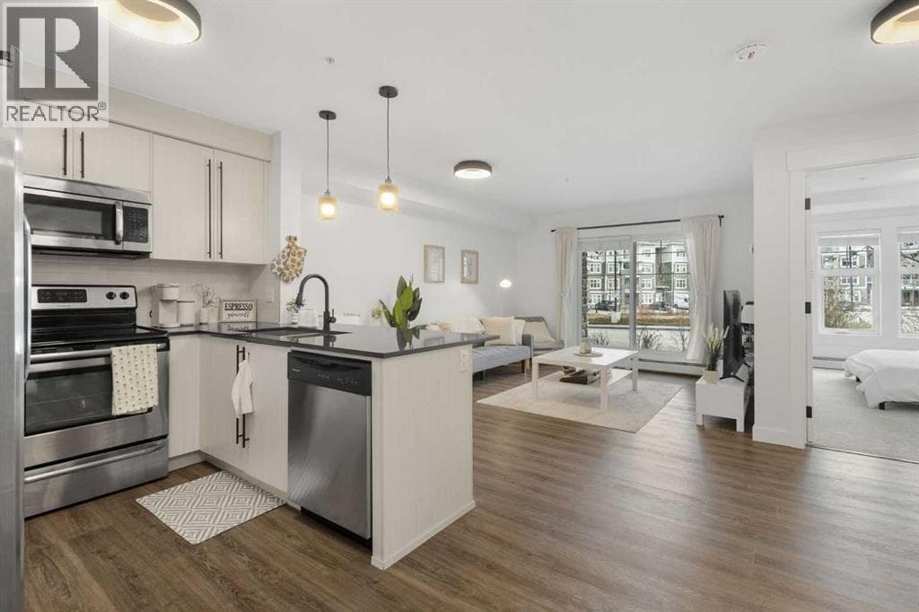 1 bed 1 bath single family at 3107, 11 Mahogany Row SE — $237,500