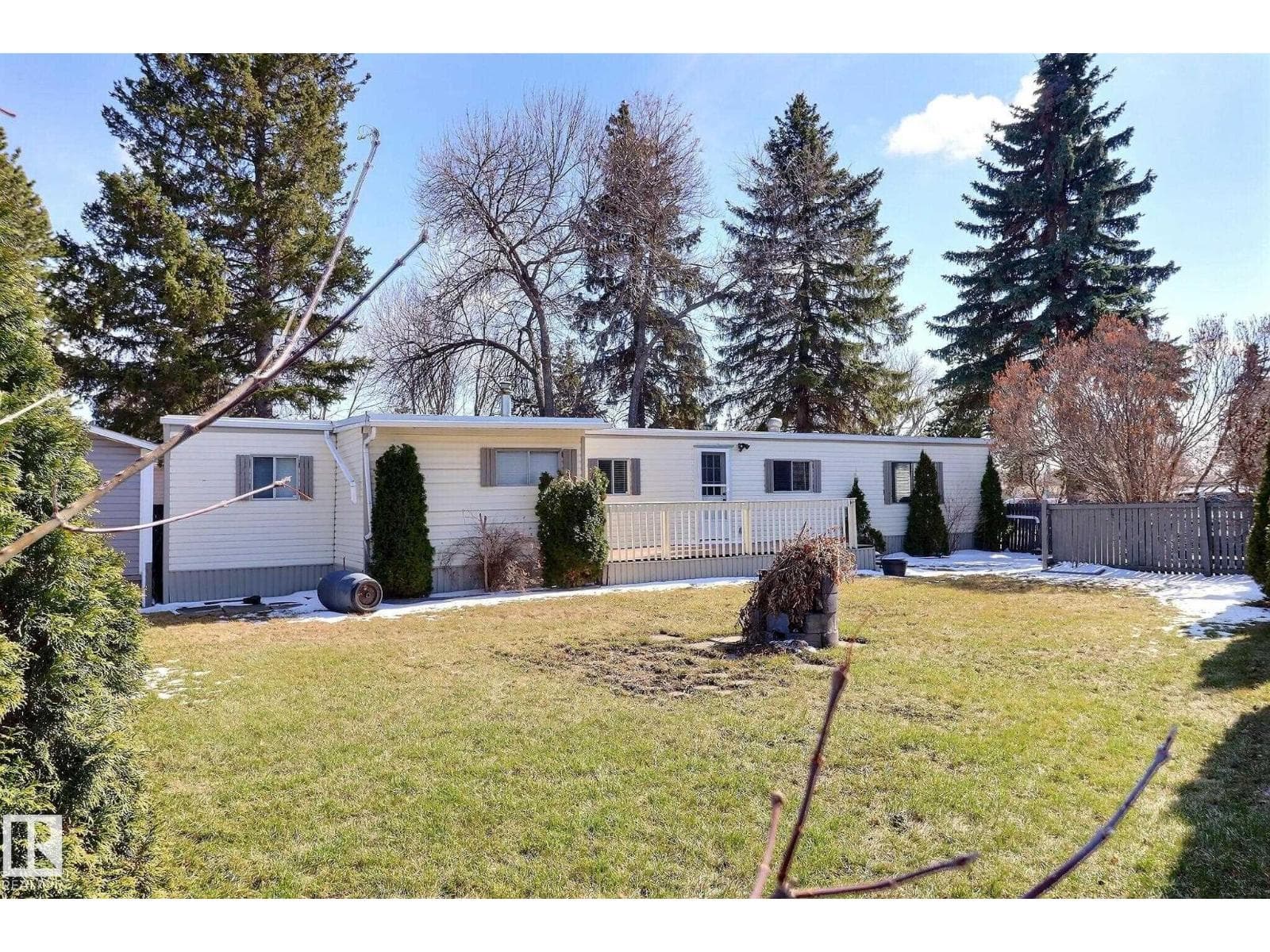 2 bed 1 bath single family at 255 EVERGREEN PA NW — $68,000