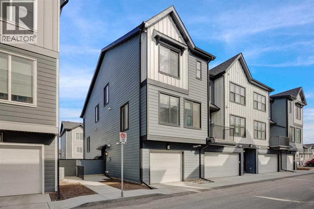 2 bed 2 bath single family at 152, 380 Seton Villas SE — $395,000