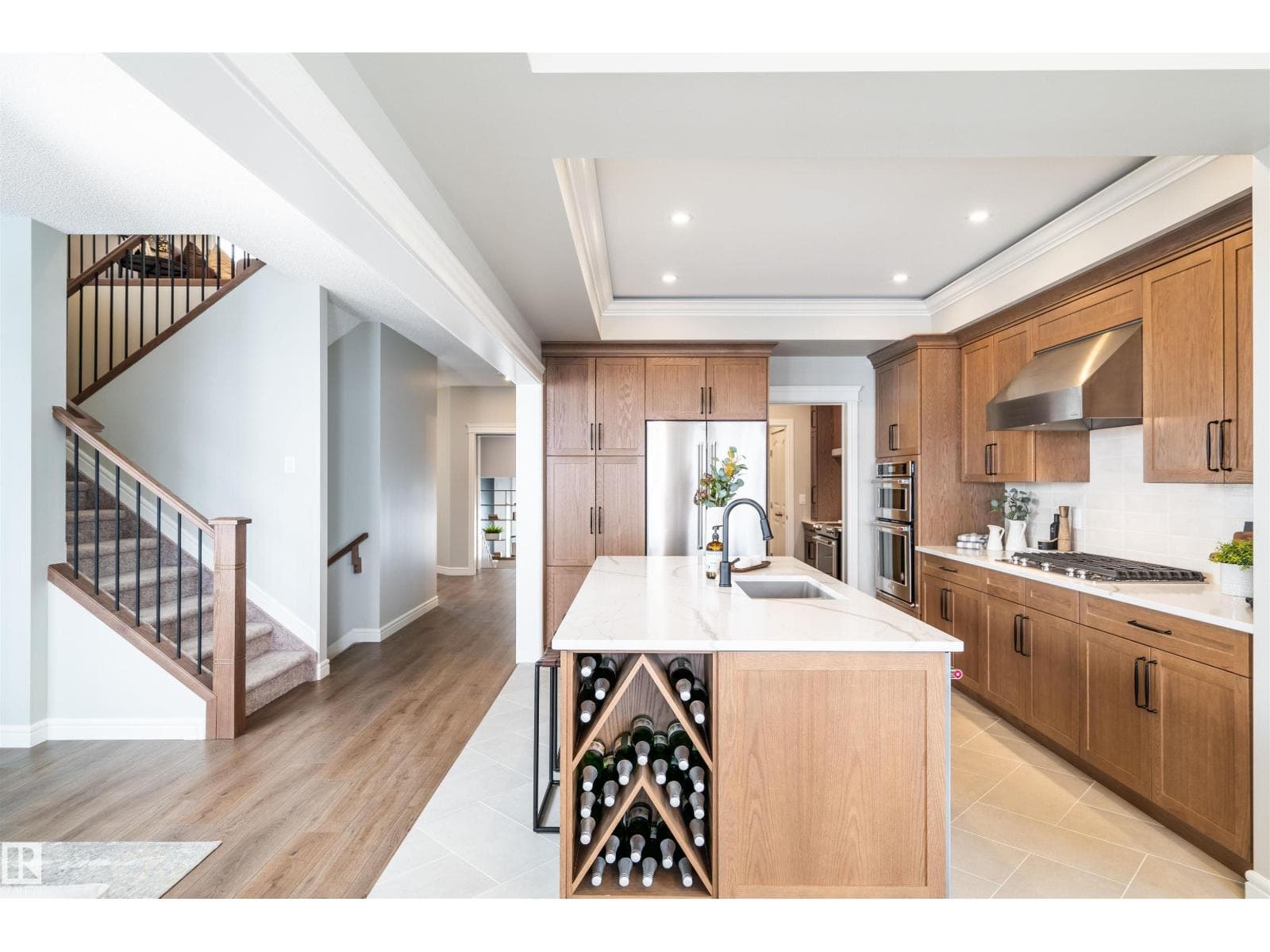 1611 14 ST NW photo 3