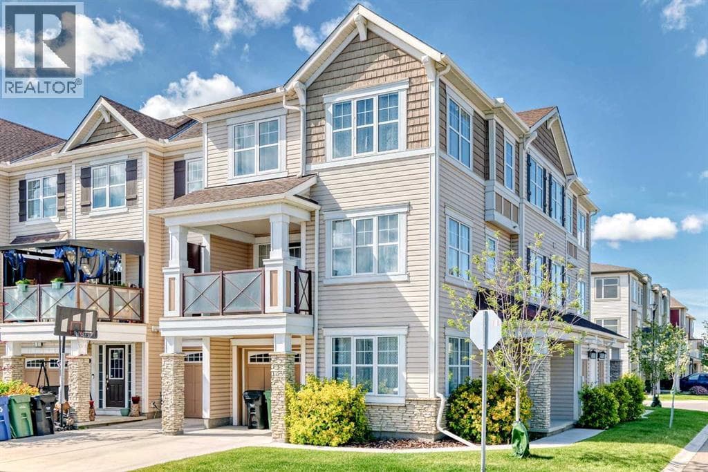 3 bed 3 bath single family at 81 Cityscape Row NE — $380,000