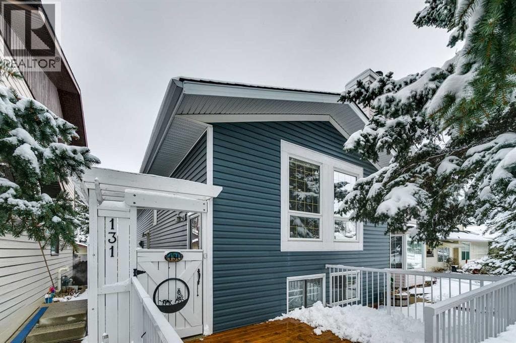 4 bed 2 bath single family at 131 Woodglen Way SW — $499,000