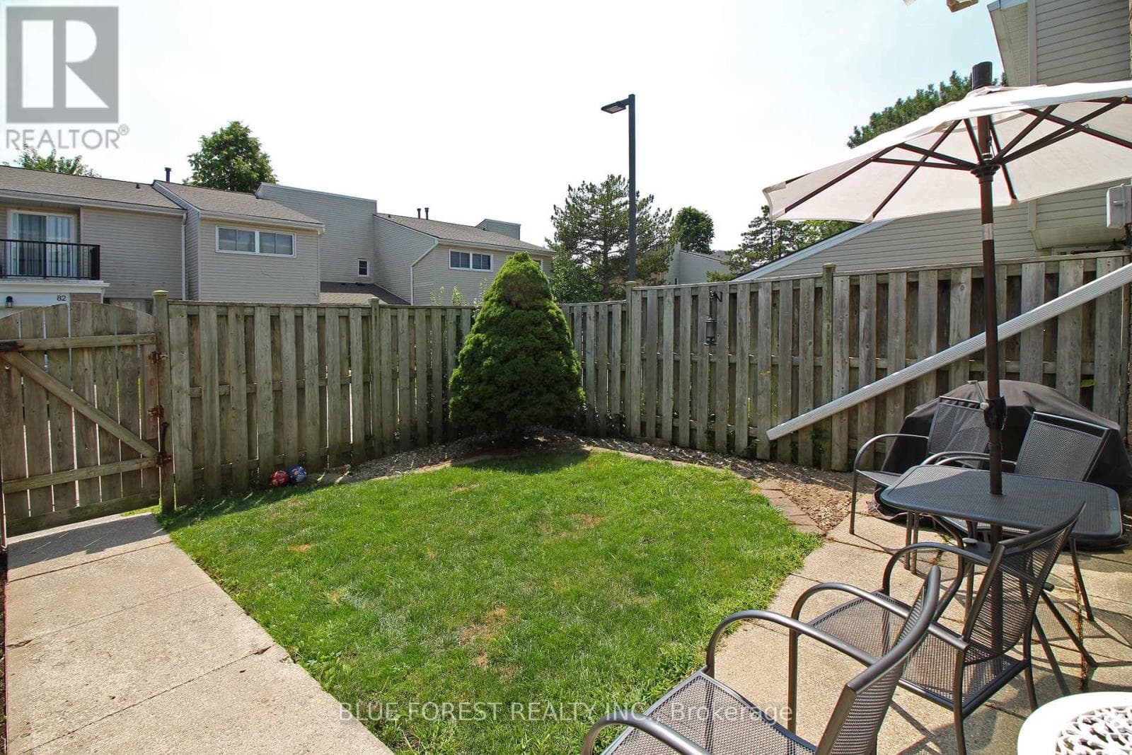 8 - 590 MILLBANK DRIVE photo 4