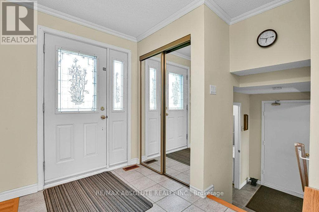 535 GASCON STREET photo 3