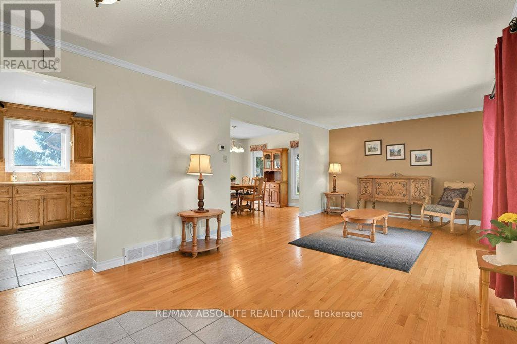 535 GASCON STREET photo 5