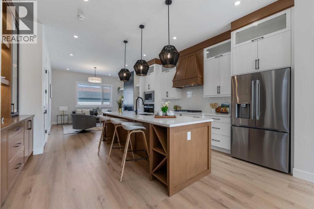 8108 47 Avenue NW photo 5