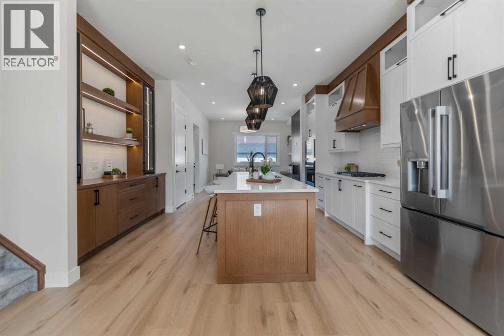 8108 47 Avenue NW photo 4