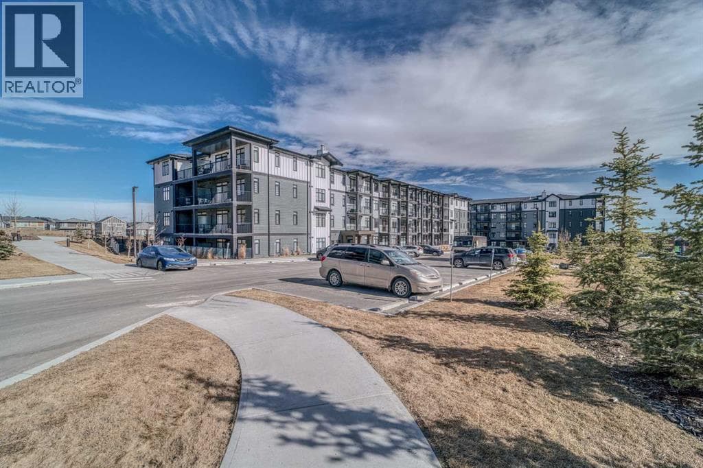2 bed 1 bath single family at 213, 40 Sage Hill Walk NW — $270,000