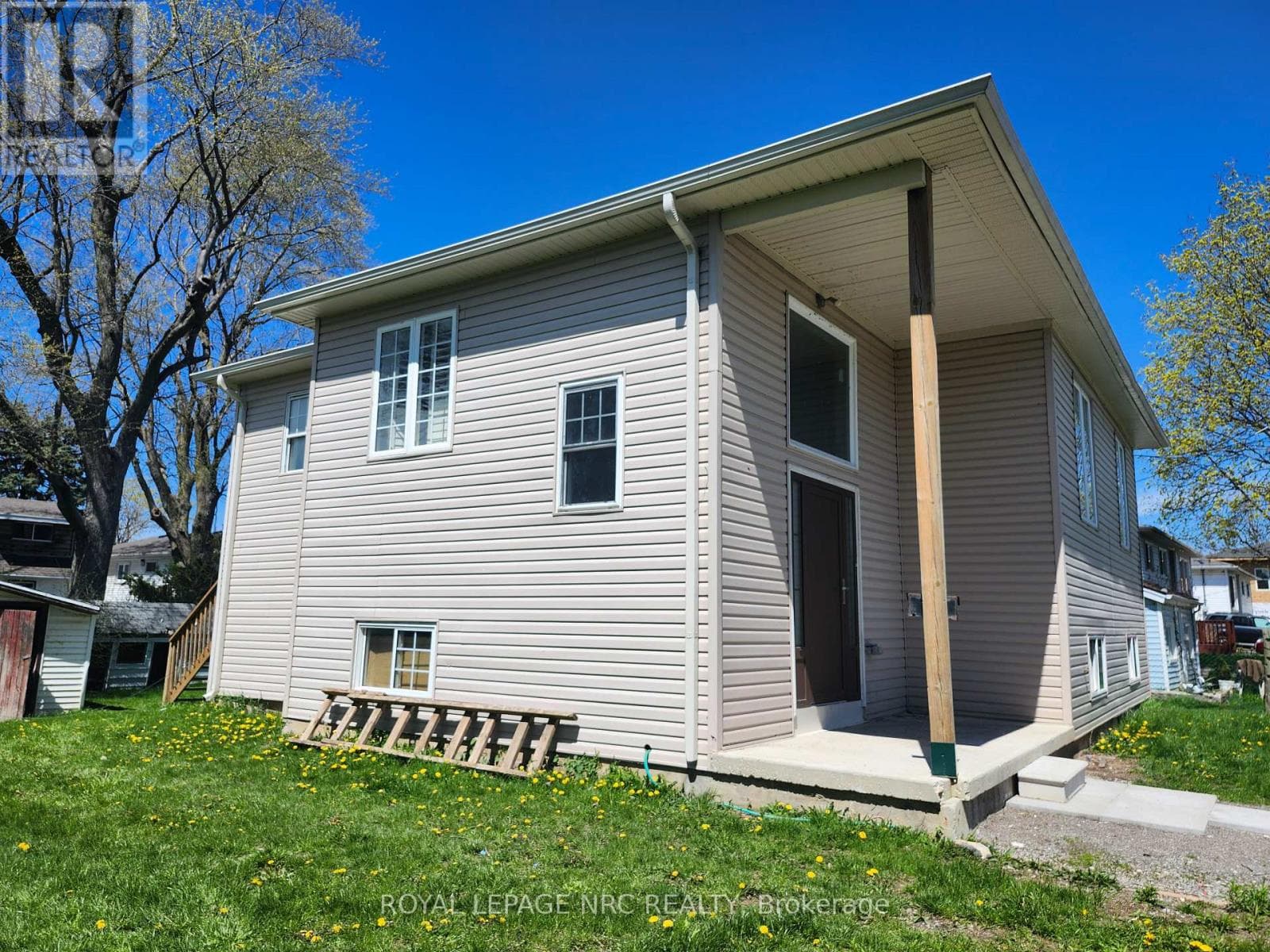 220 PORT COLBORNE DRIVE photo 4