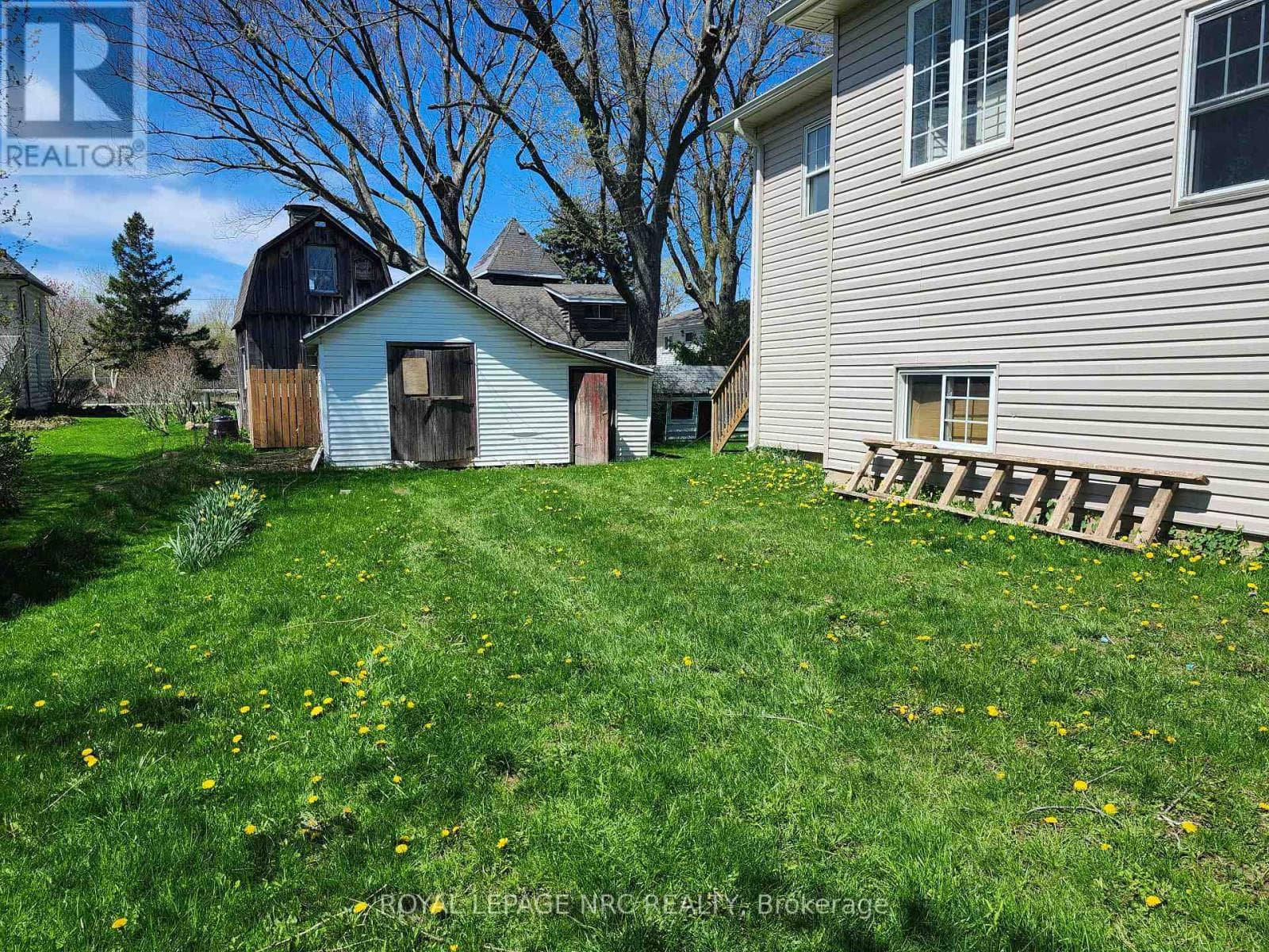 220 PORT COLBORNE DRIVE photo 5