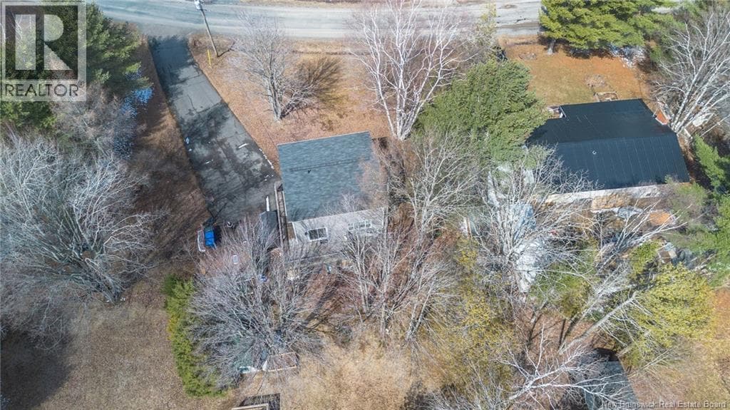 56 Alexander Drive photo 2