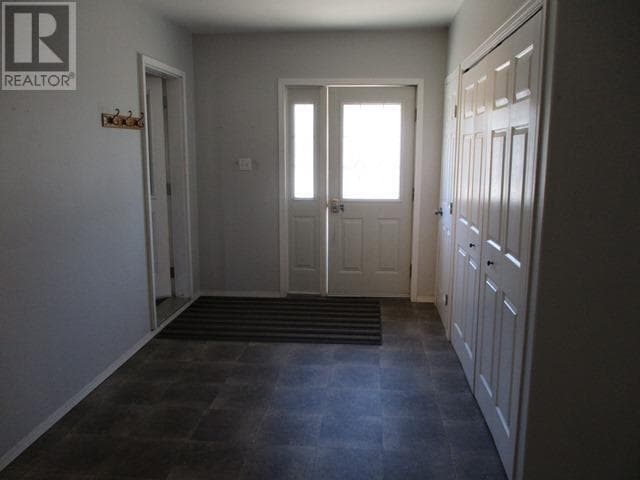 849 McIntyre DR photo 3
