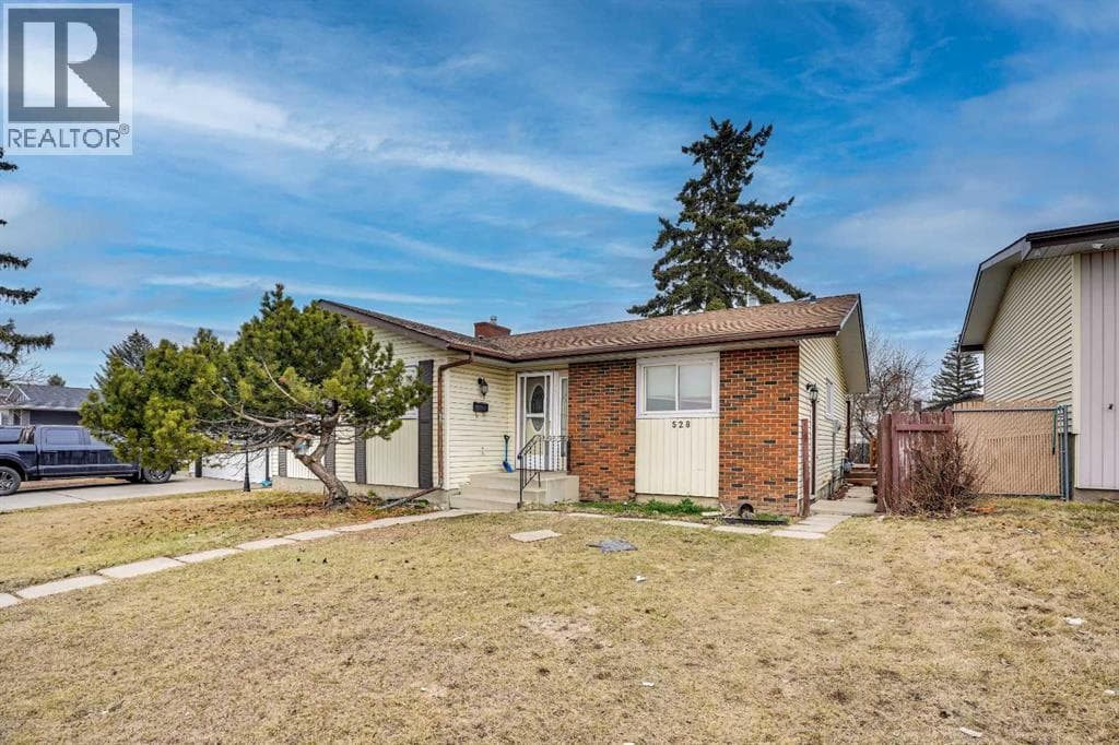 528 Whiteridge Way NE photo 3
