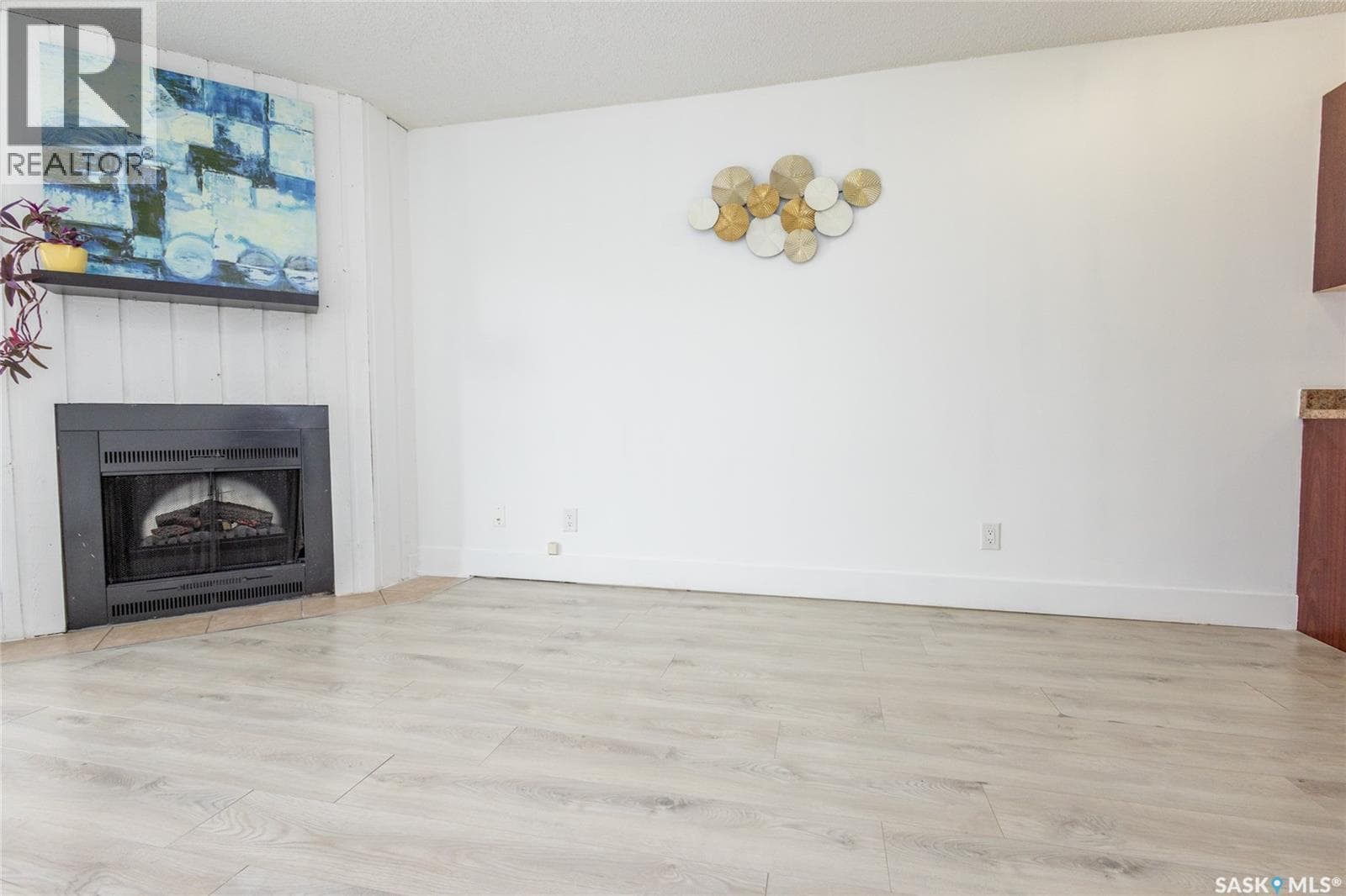 307 512 4th AVENUE N photo 5