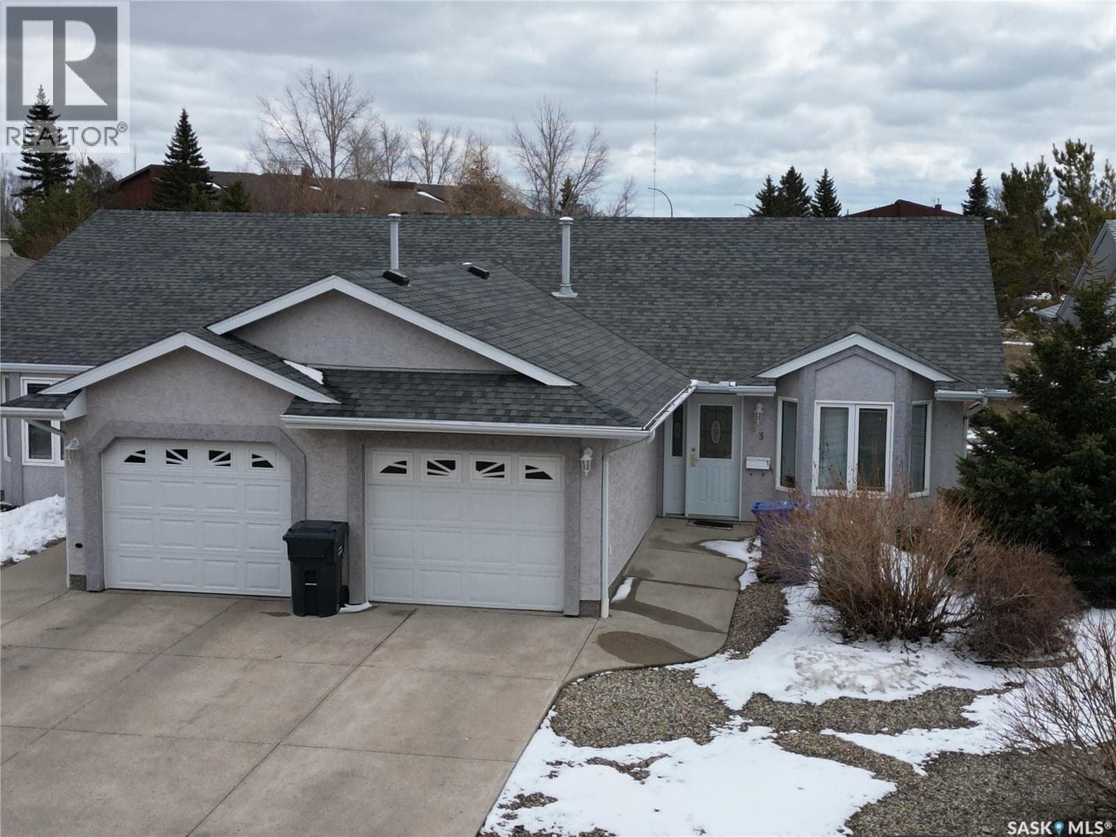 93 Russell DRIVE
