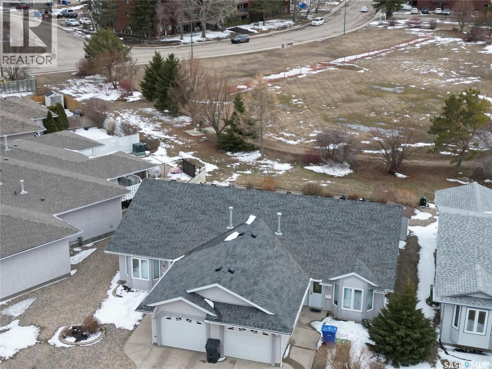 93 Russell DRIVE — photo 3