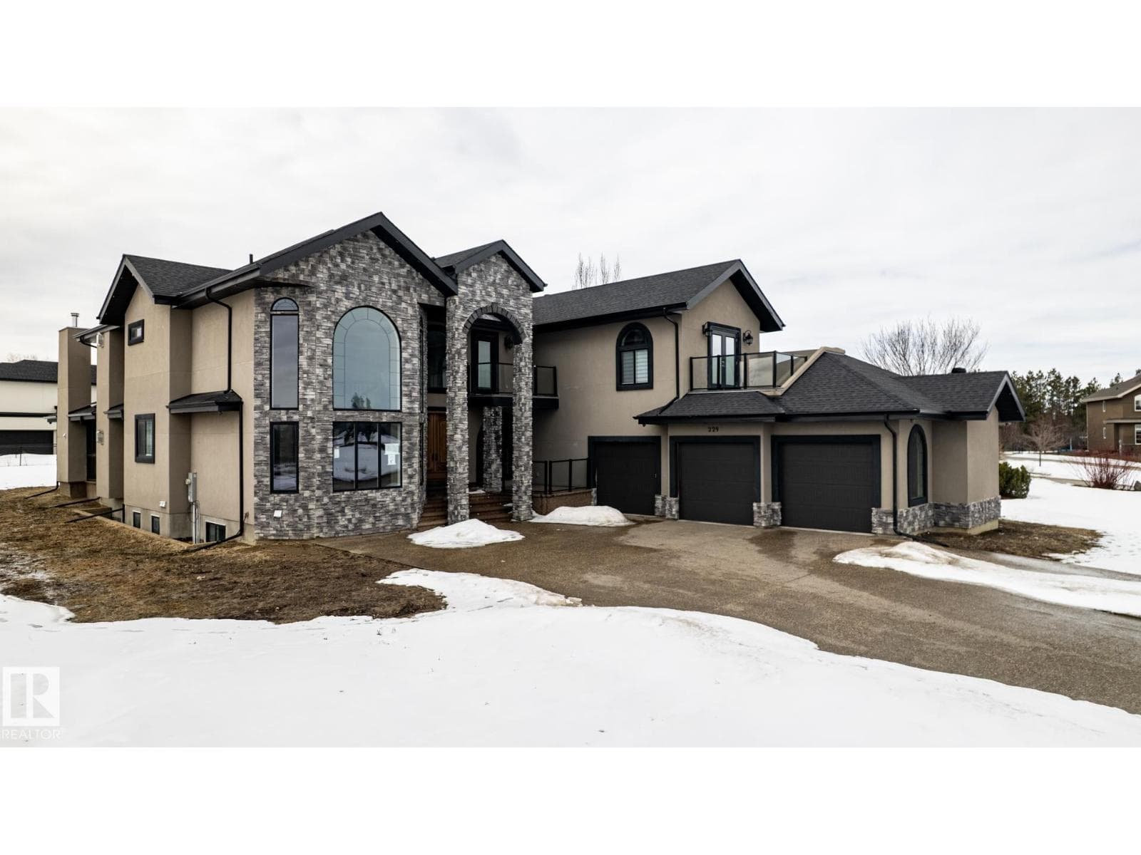 6 bed 6 bath single family at #229 54302 RGE ROAD 250 — $1,290,000