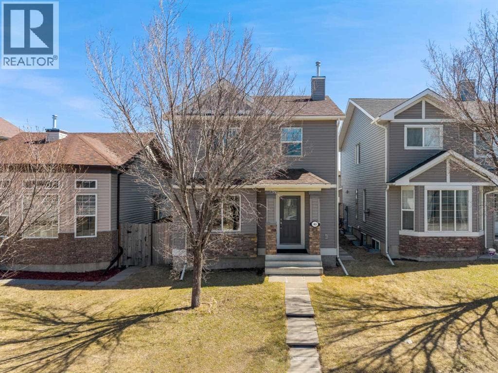 3 bed 3 bath single family at 83 Saddlebrook Gardens NE — $540,000