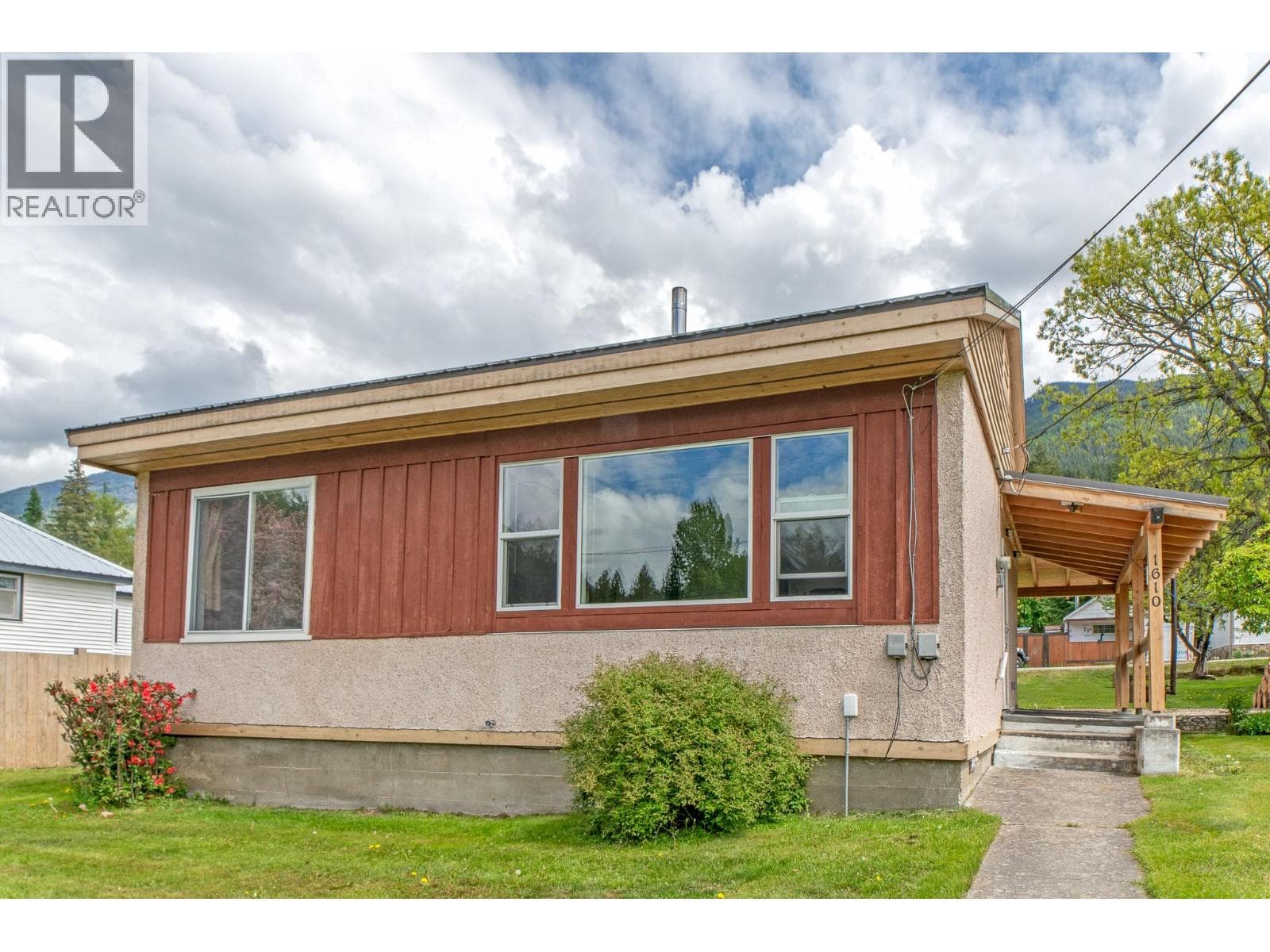 1610 EASTMAN Avenue photo 4