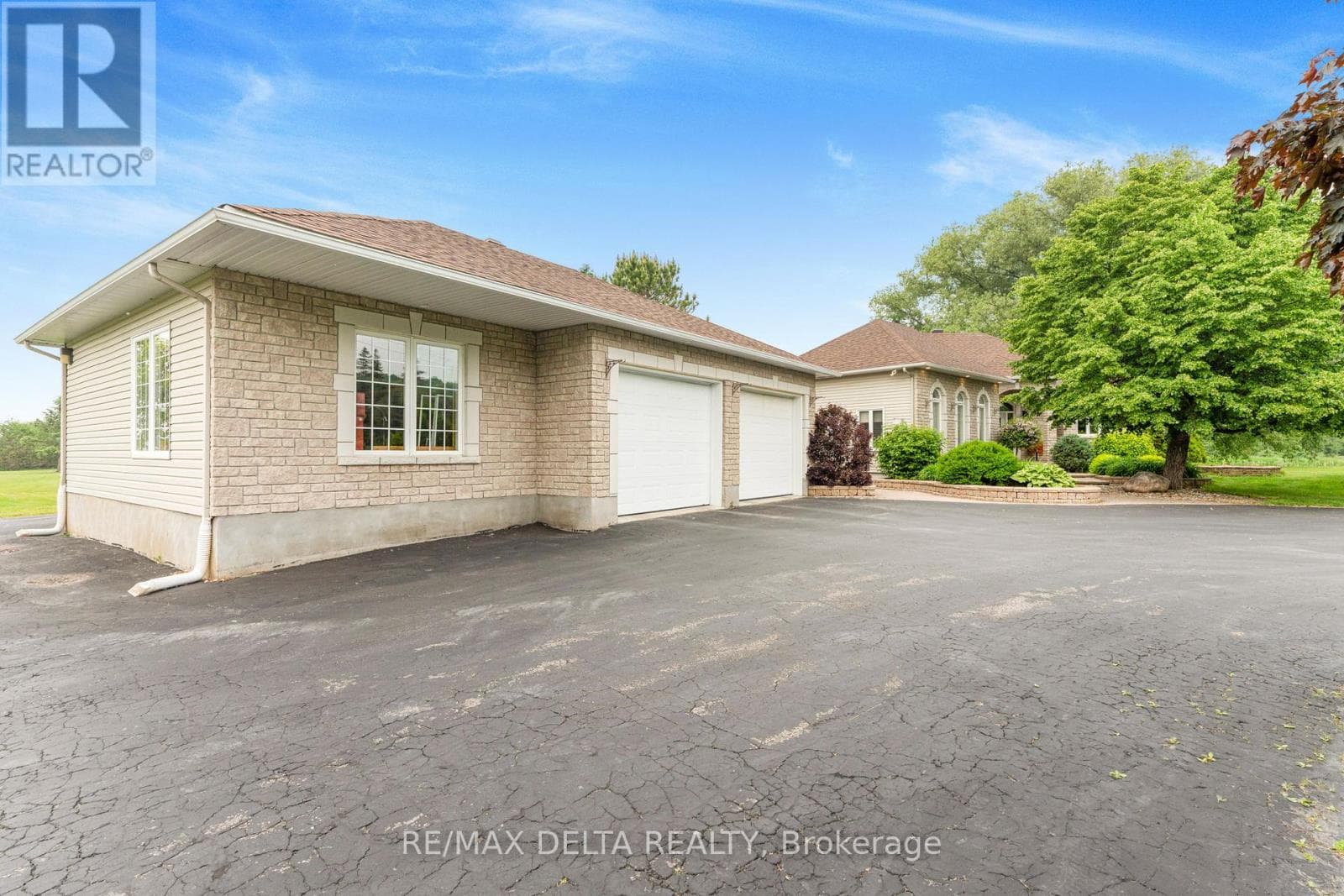 1819 BASELINE ROAD photo 5