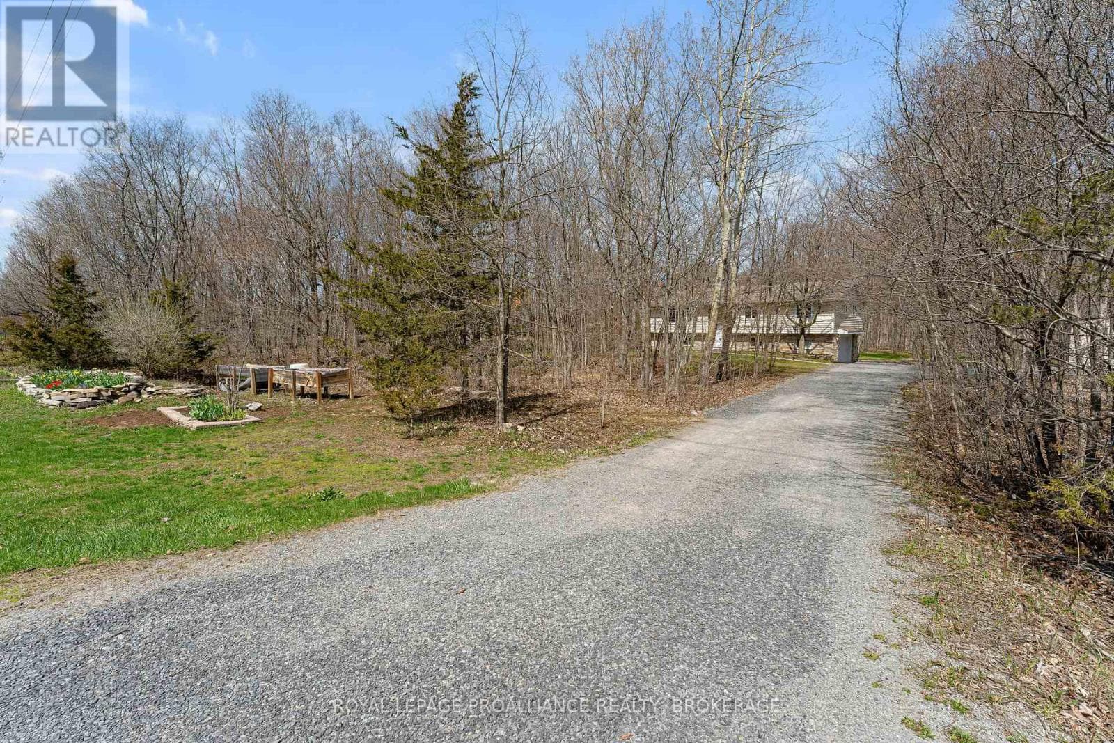 1780 MIDDLE ROAD photo 3