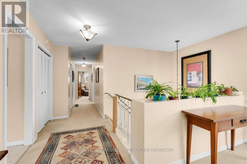 1780 MIDDLE ROAD photo 5