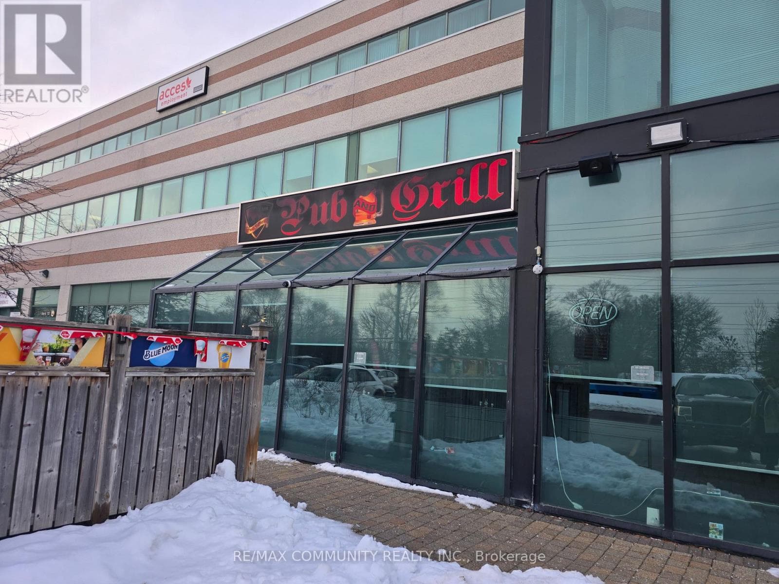 business at 101 - 1091 GORHAM STREET — $349,900