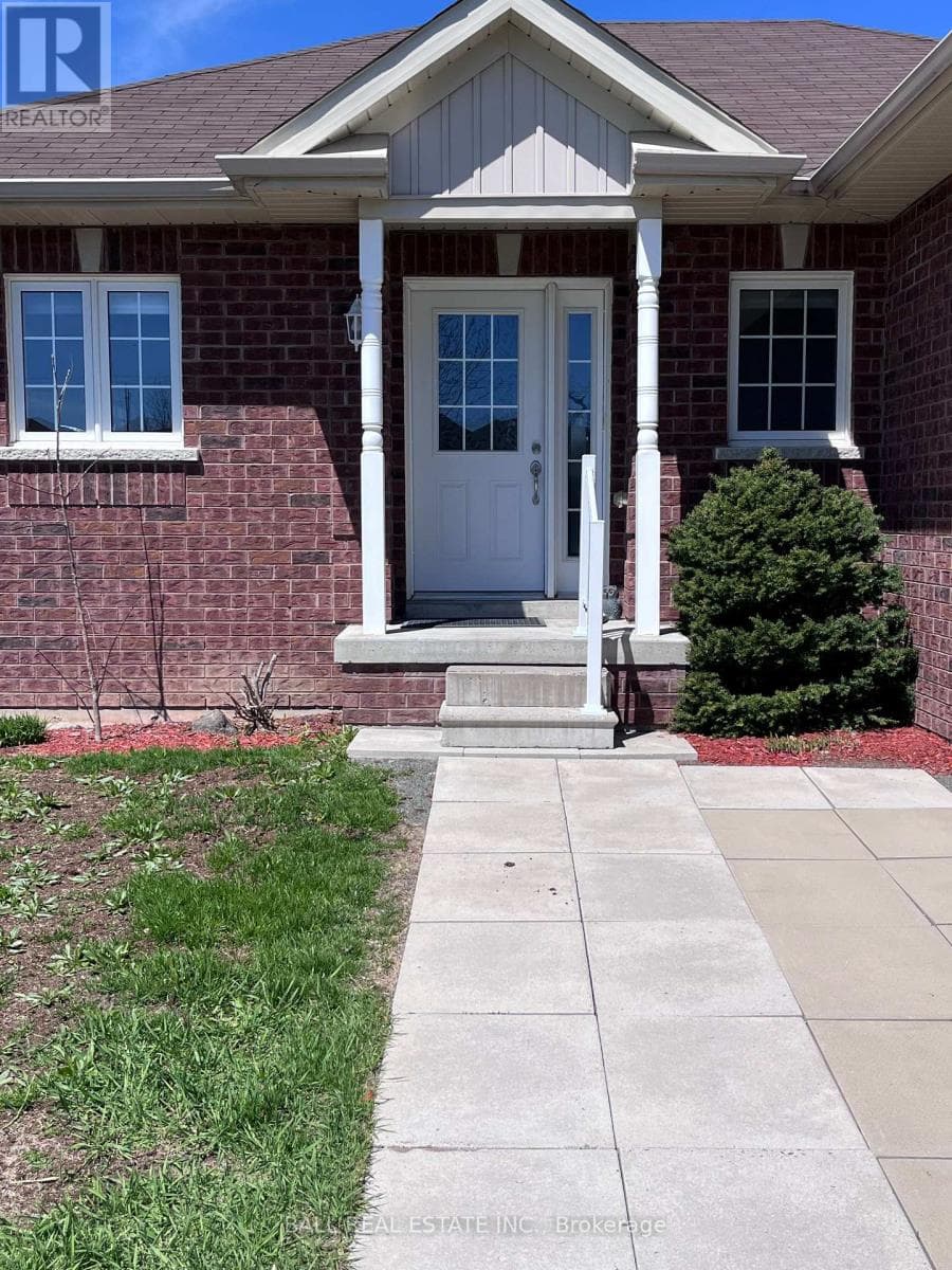 6 MAPLE AVENUE E photo 2