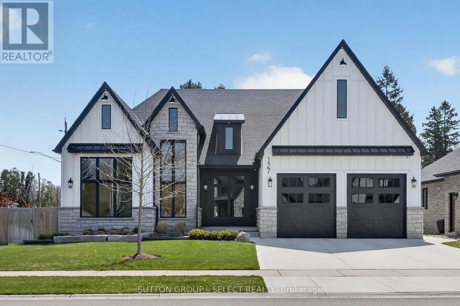 127 OPTIMIST DRIVE photo 2