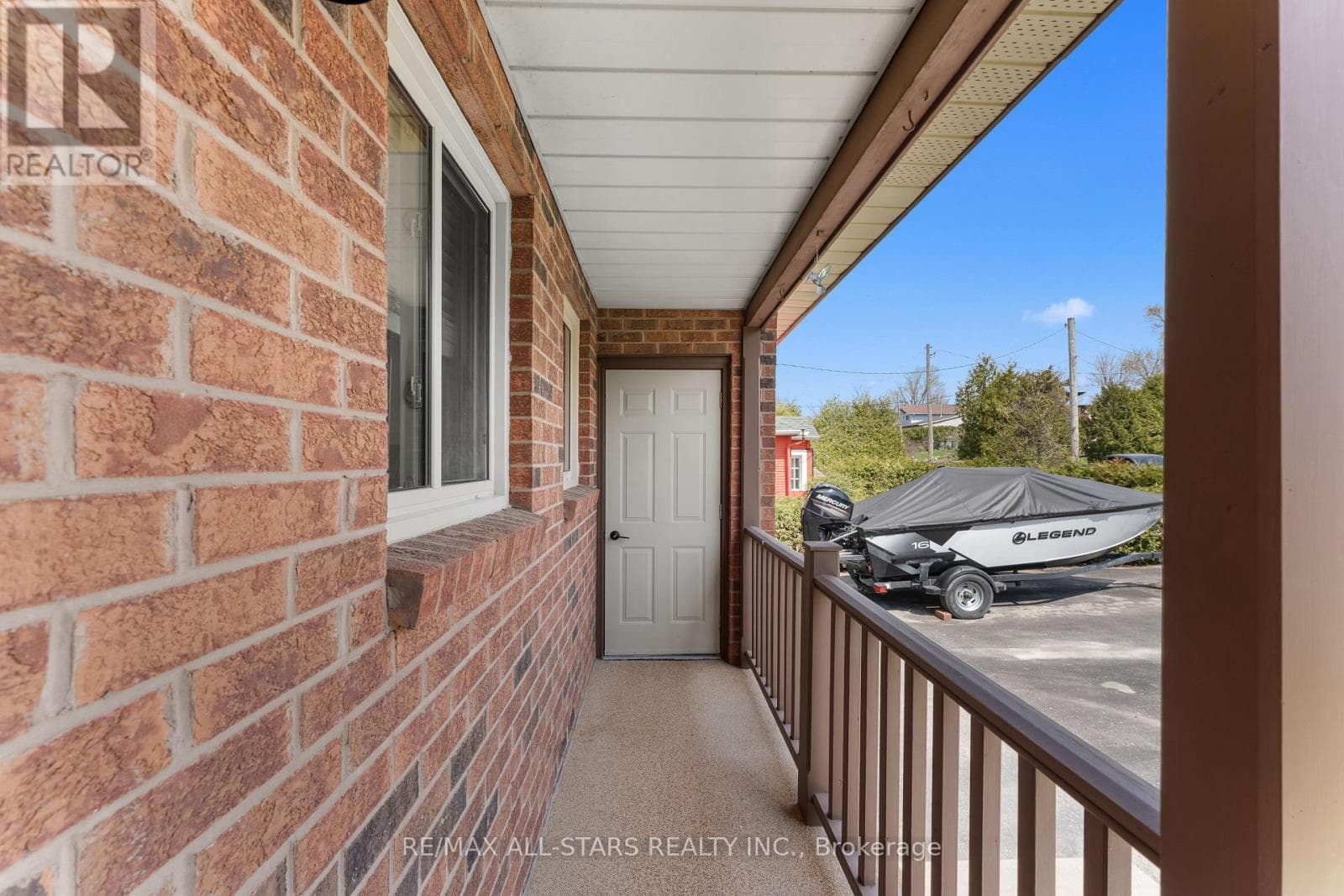97 CEDAR GROVE DRIVE photo 4