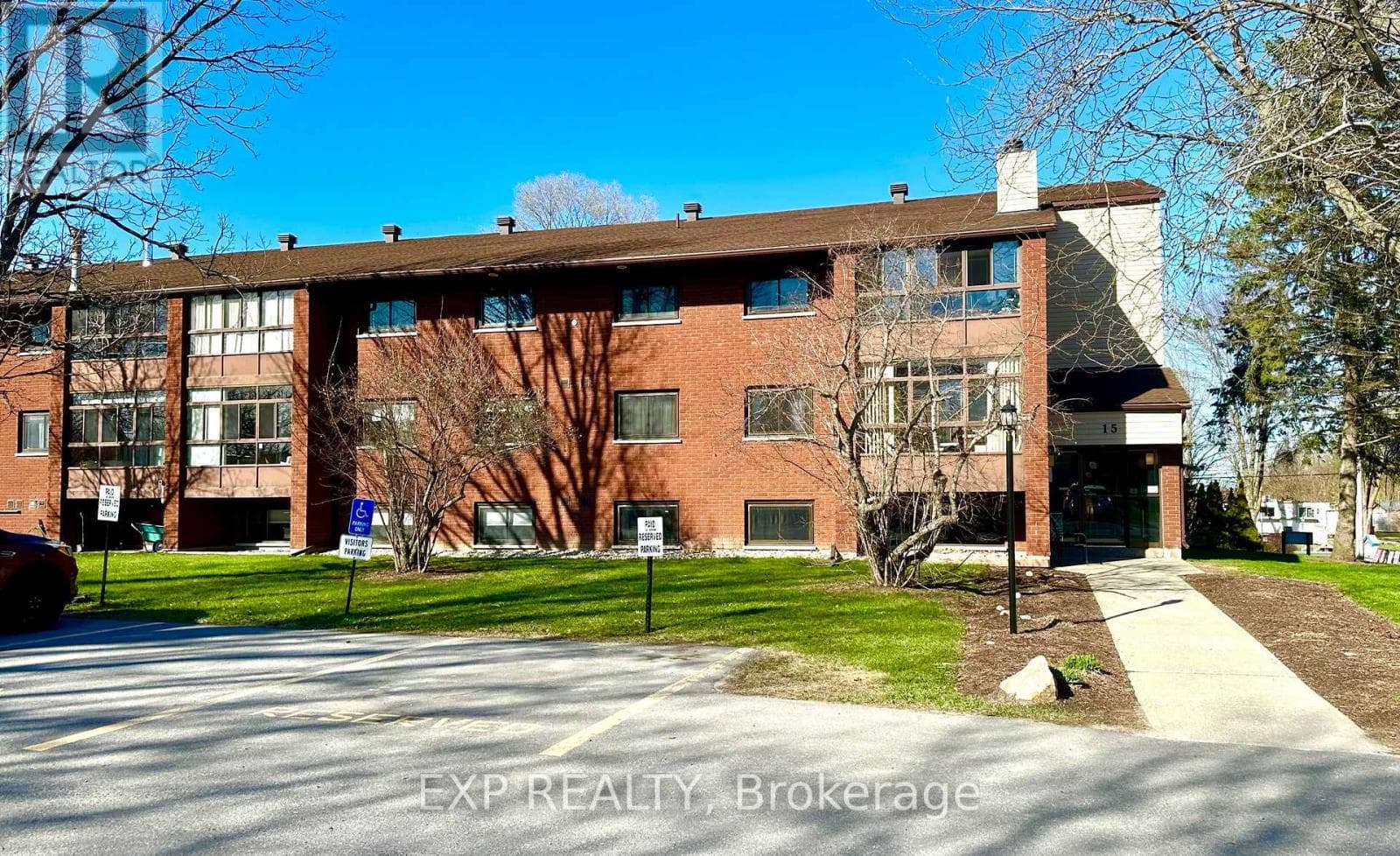 208 - 15 FINDLAY AVENUE photo 2