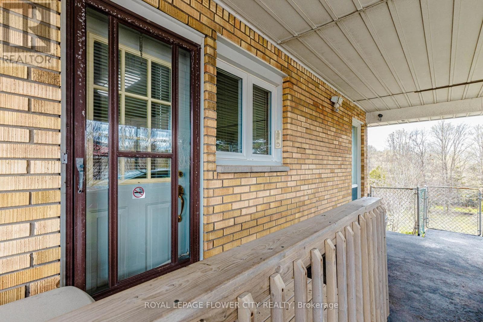 1433 FANSHAWE PARK ROAD E photo 5