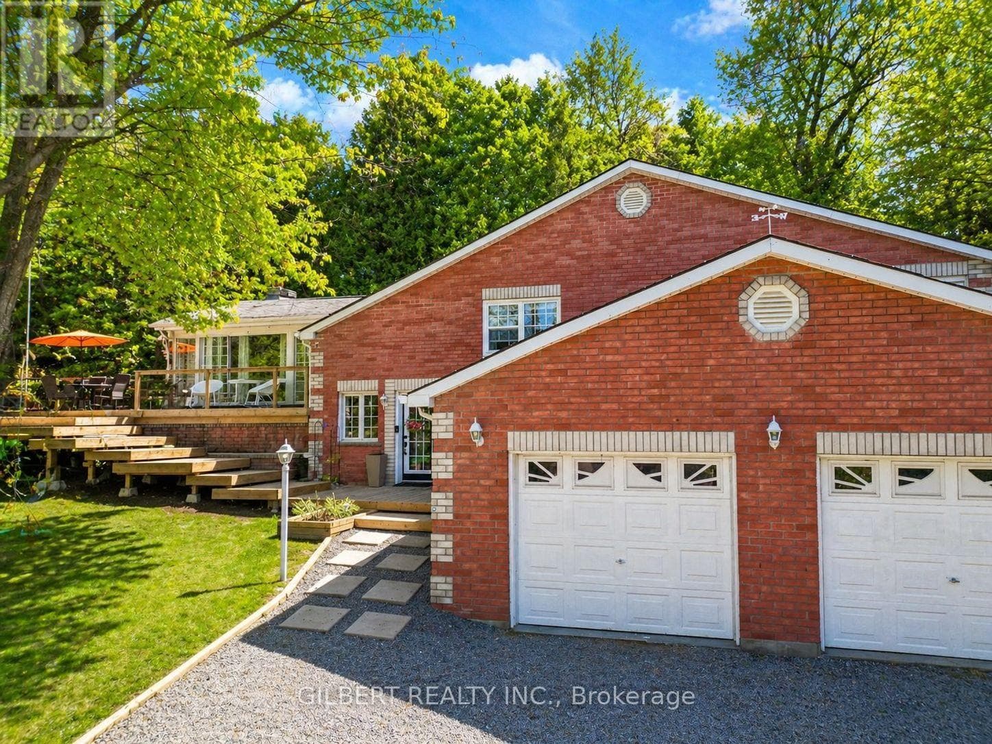 313 WINNIFRED DRIVE photo 2