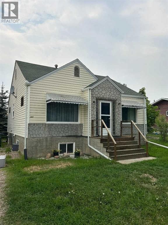 3 bed 2 bath single family at 4517 53 Street — $216,500