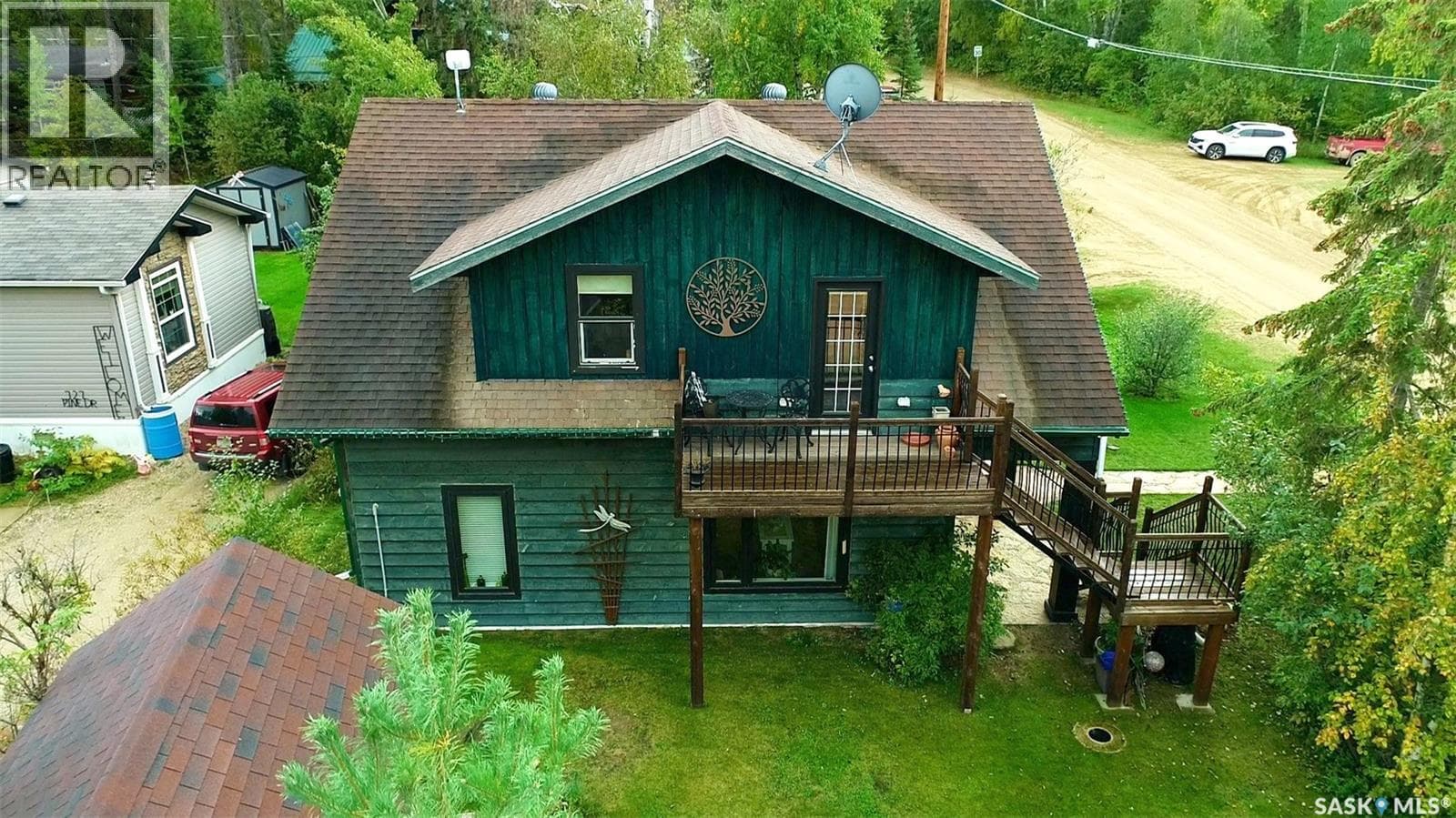 701 Pine DRIVE — photo 3