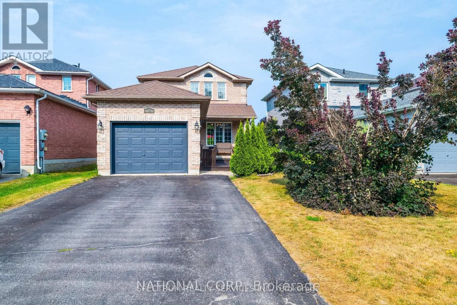 3 bed 3 bath single family at 54 NORTHVIEW CRESCENT — $699,900