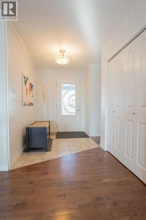2413 7 Avenue photo 3