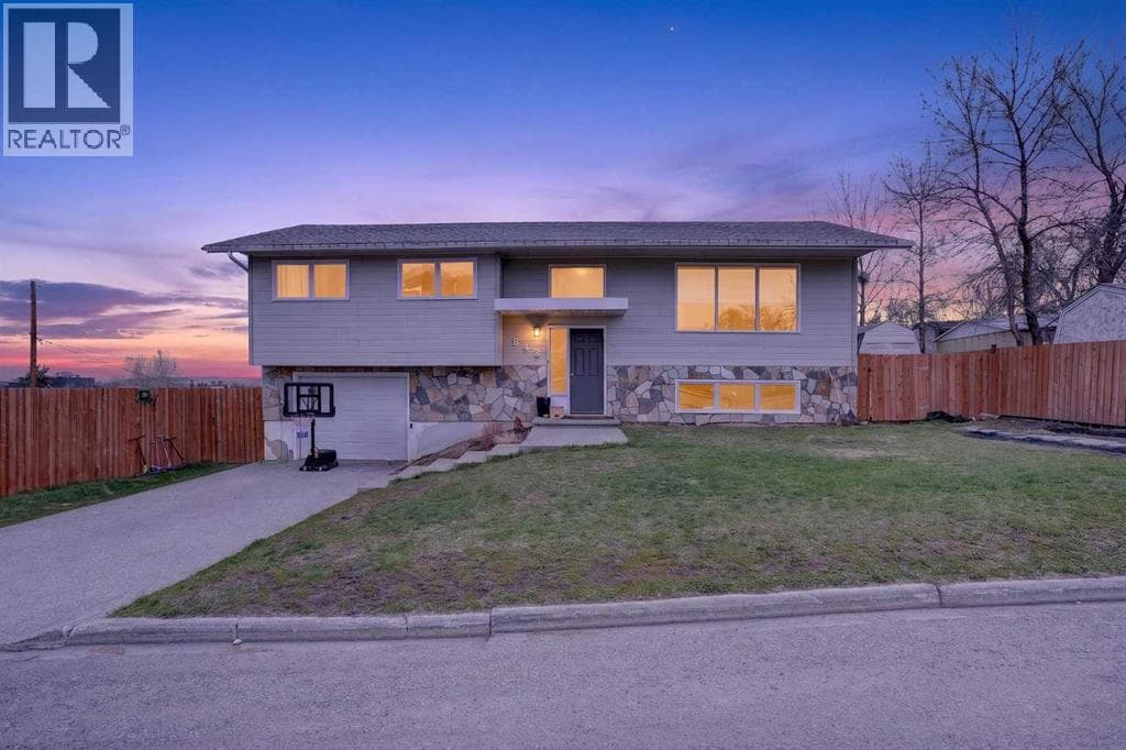 4 bed 3 bath single family at 943 East Avenue — $379,000