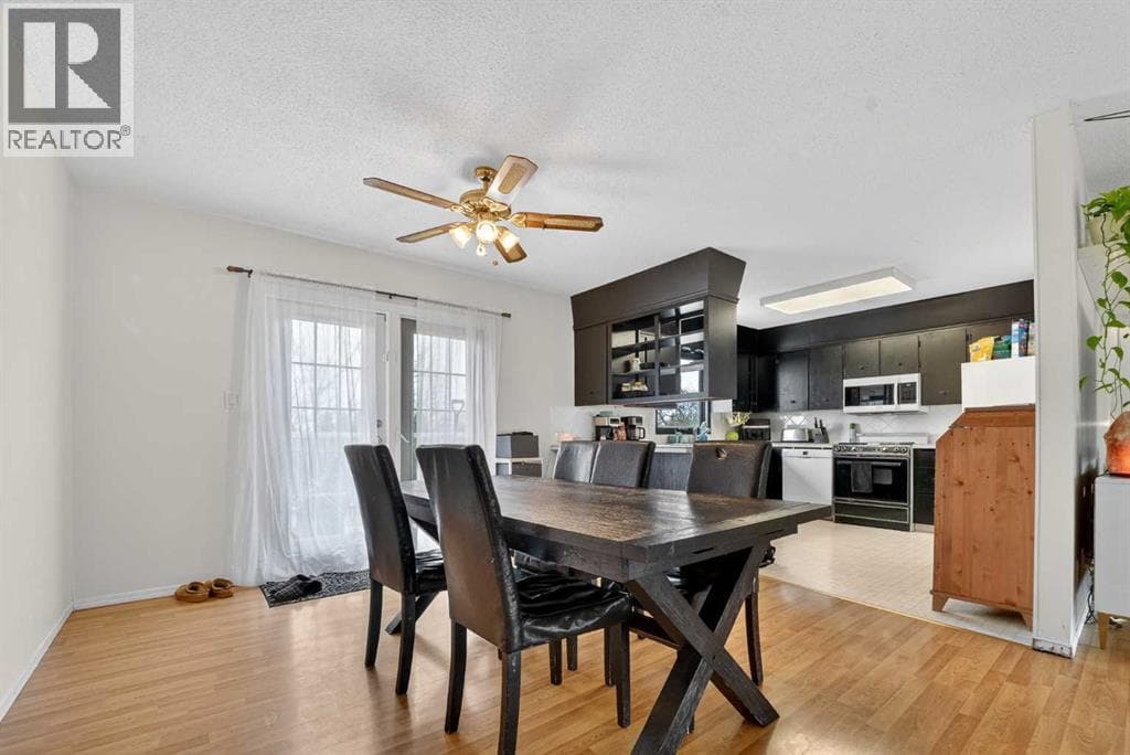 943 East Avenue photo 3