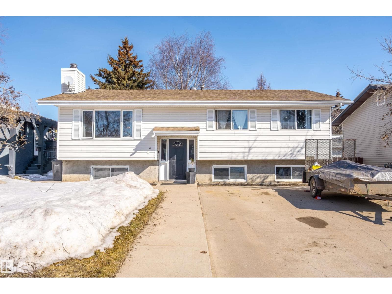 4 BRUYER CR