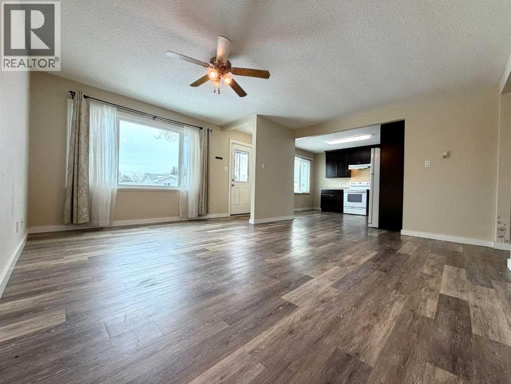 830 6 Avenue photo 2