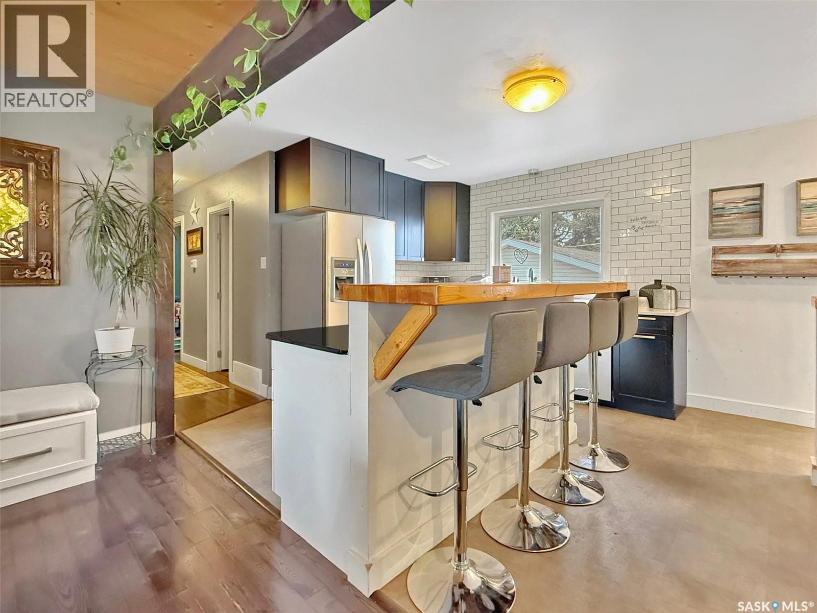 1415 Ashley DRIVE — photo 4