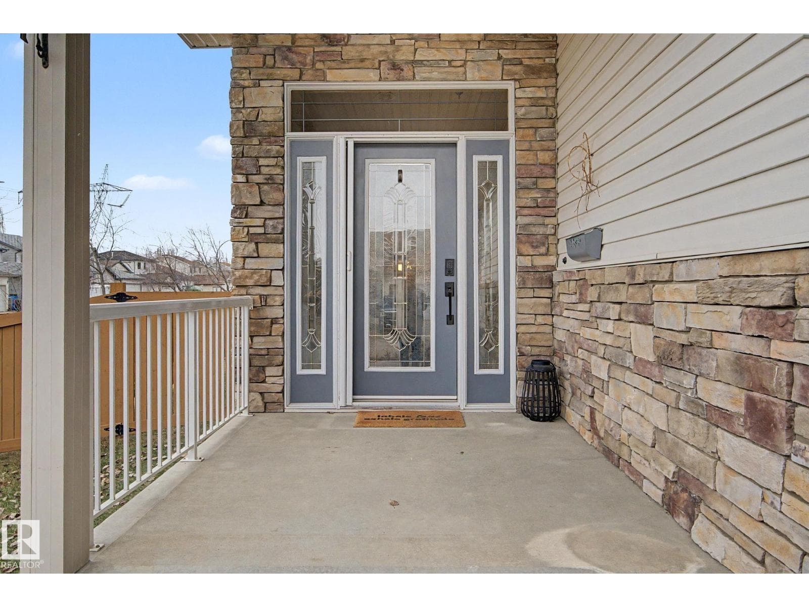 807 OAKLAND PL photo 3