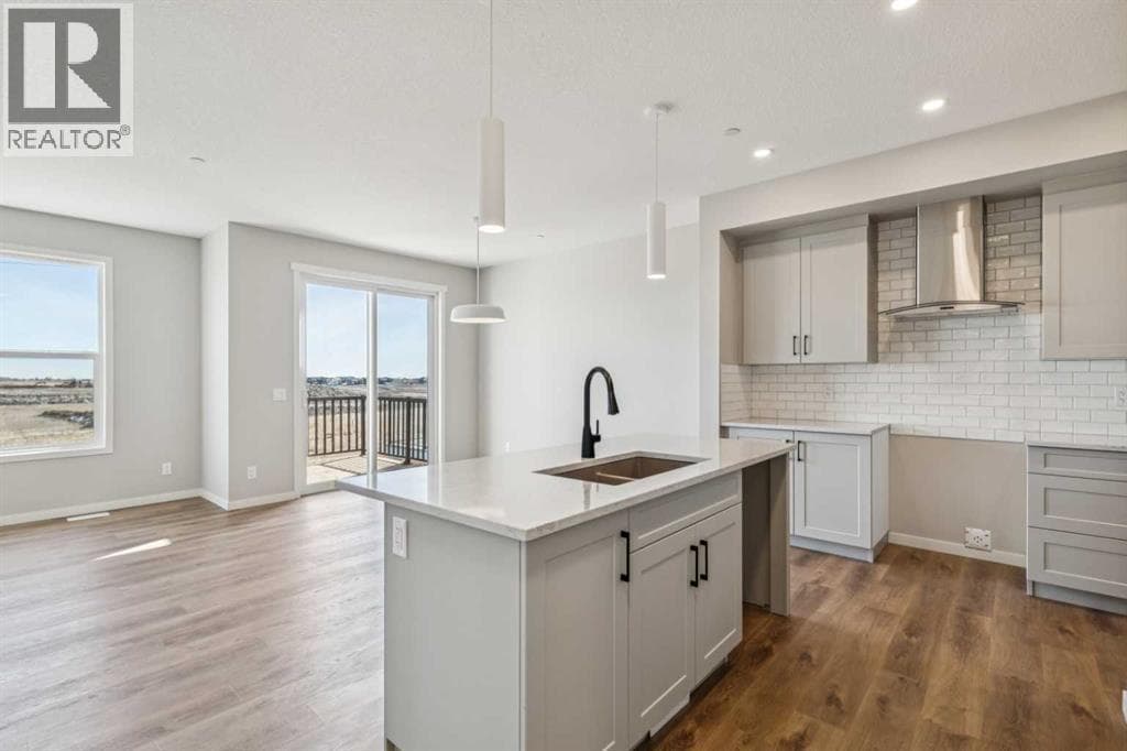 338 Hotchkiss Manor SE photo 5