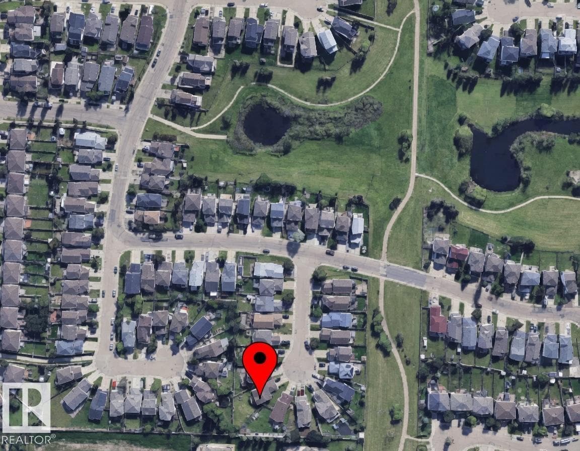 9218 163 AV NW photo 3