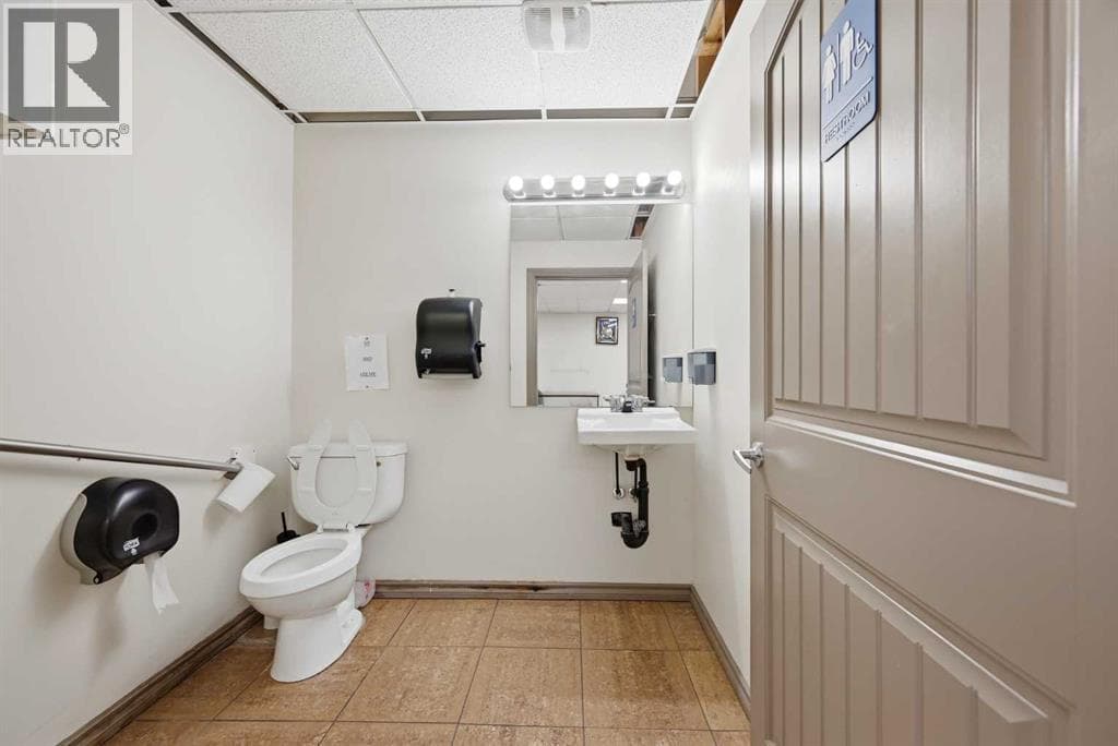 Unit 234, 7 Westwinds Crescent NE photo 10