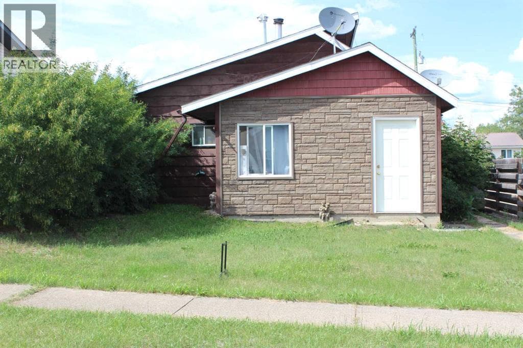 3 bed 2 bath single family at 316 5th Avenue SE — $93,000
