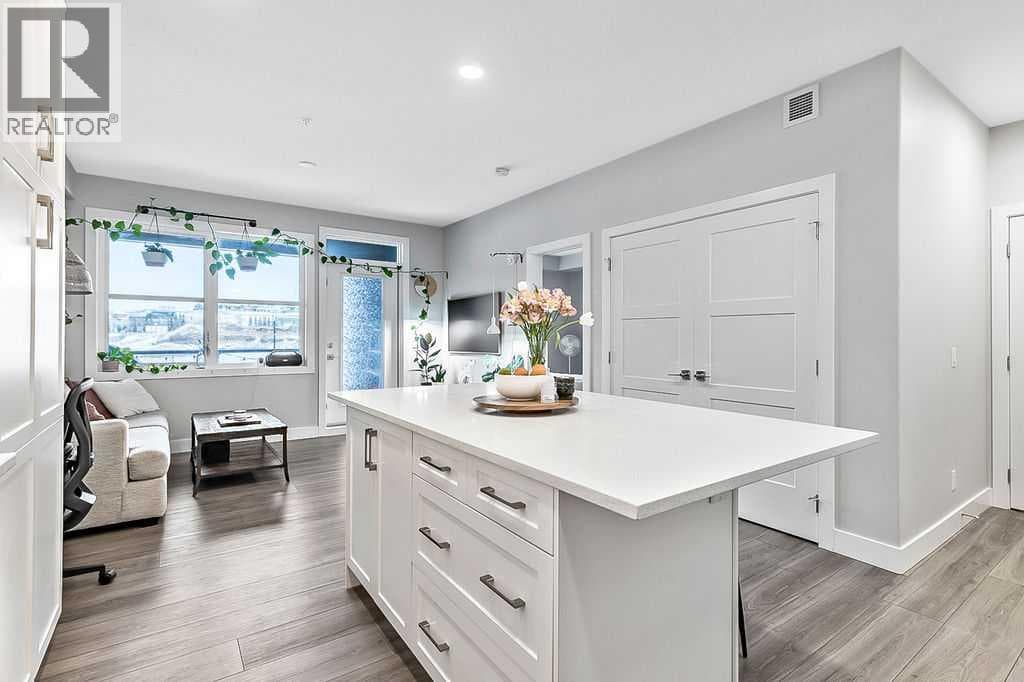 302, 8355 19 Avenue SW photo 10