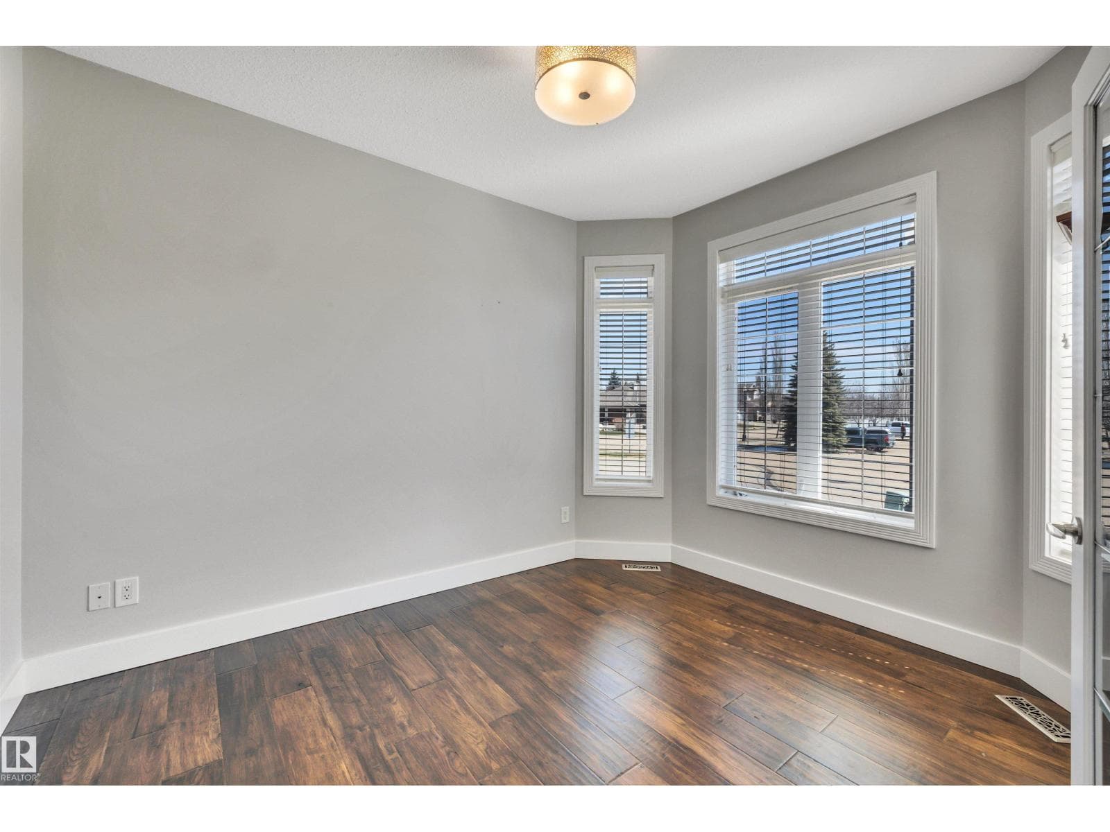 #3 61 LAFLEUR DR — photo 3